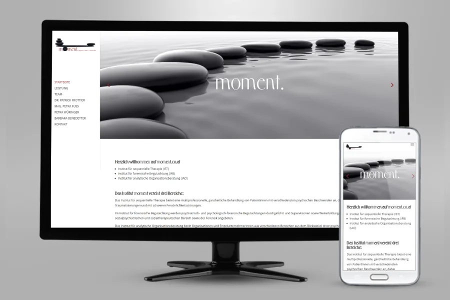 Referenz Webseite Institut moment: Website auf Bildschirm und Smartphone